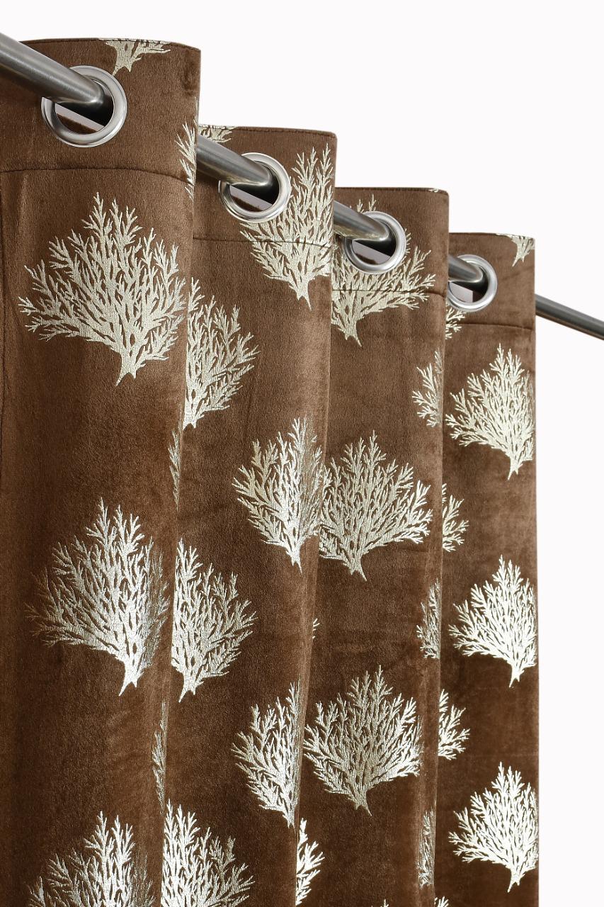 Curtain - Image 2